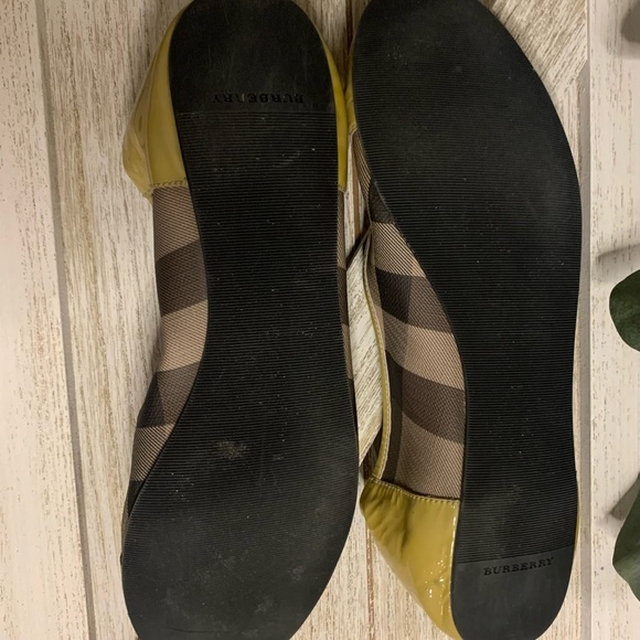Burberry Nova Check Ballet Flats - Picture 7 of 9
